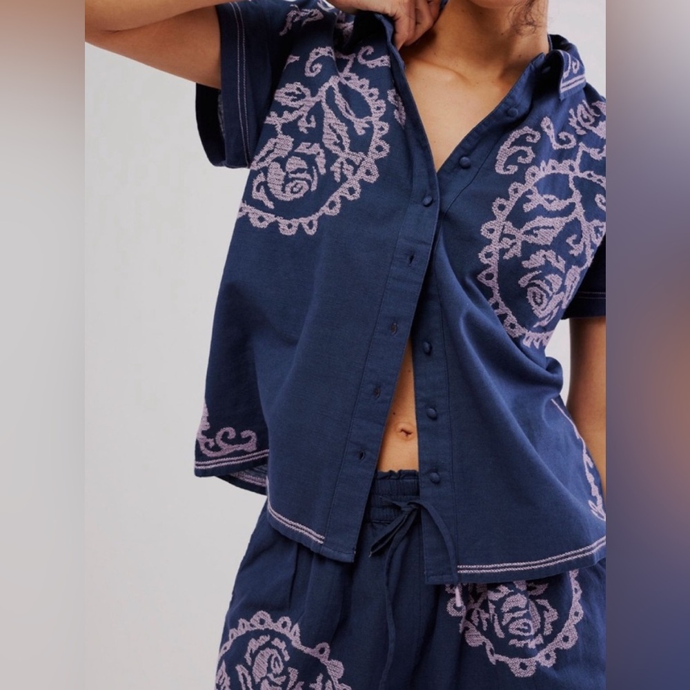 Free People Summer Love Embroidered Top XS Western Button Down NWT Women’s